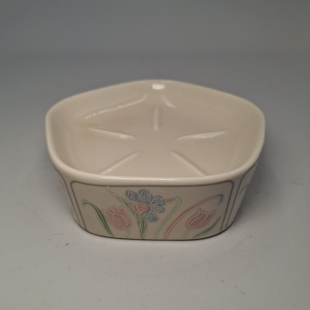 Andre Richard Soap Dish‎ Vintage Ceramic Pastel Tulips Daffodils Japan Starburst